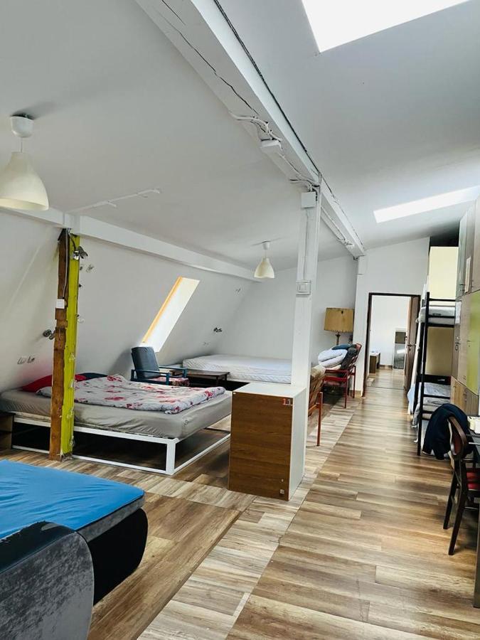 Zen Hostel كلوج-نابوكا المظهر الخارجي الصورة