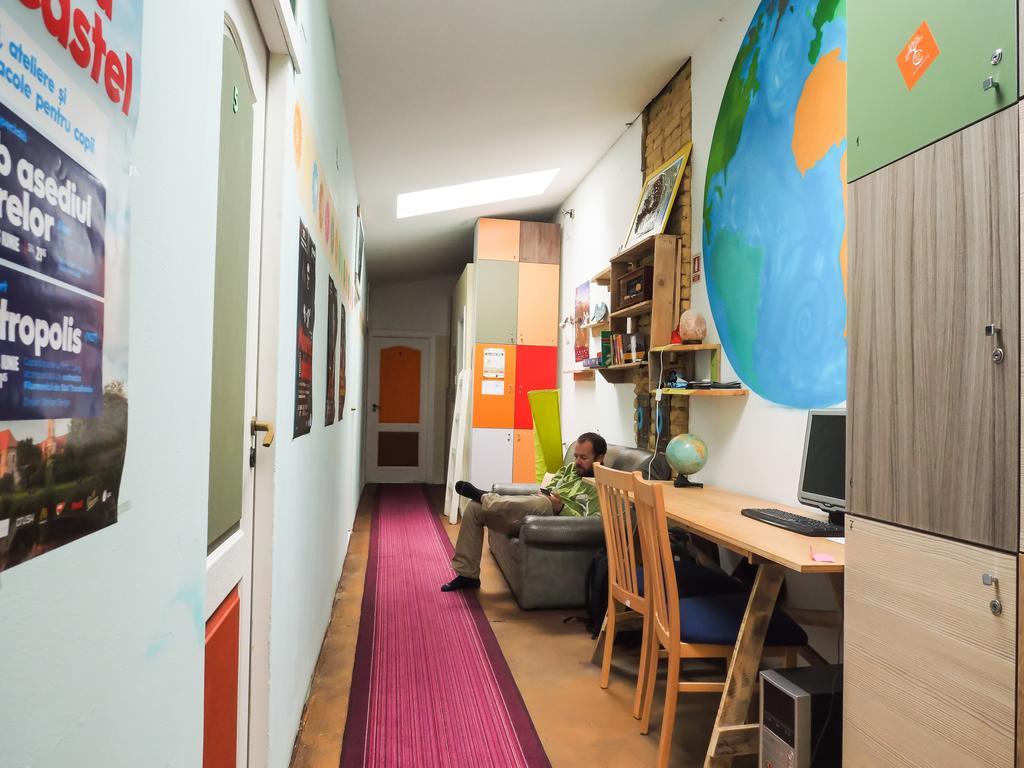 Zen Hostel كلوج-نابوكا المظهر الخارجي الصورة